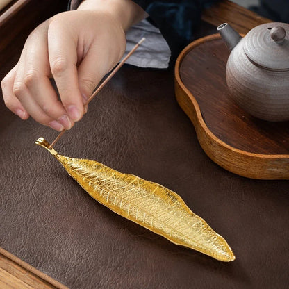 Elegant Leaf Incense Holder & Ash Catcher – Long Censer for Meditation & Home Décor Accessories