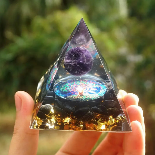 Orgonite Energy Pyramid with Amethyst Crystal Ball – 6cm Reiki Chakra Healing Ornament for Home Décor & Spiritual Gifts